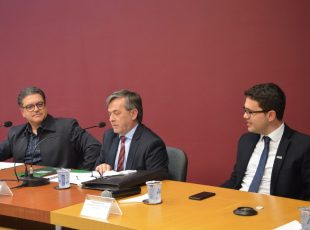 Secretário da Fazenda aponta déficit de R$ 3 bilhões na economia de Santa Catarina