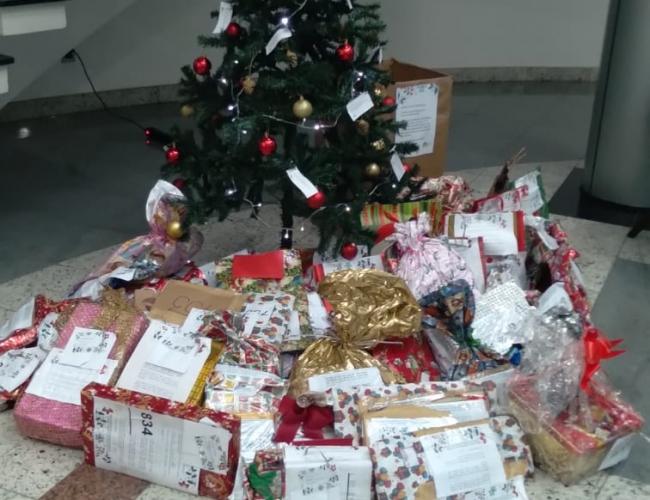 Ação Social do Núcleo de Voluntariado leva alegria a crianças no Natal -  ACIJS In Rede