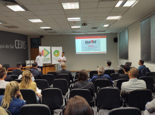 Empreendedores compartilham sucesso de programa de mentoria ACIJS