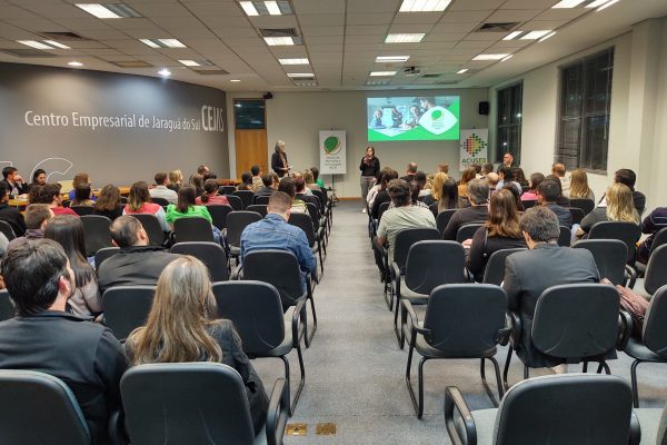 Empresas compartilham estratégias de crescimento com foco no marketing