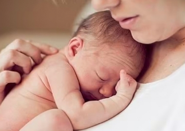 Informe jurídico – STF fixa que licença-maternidade inicia após alta hospitalar