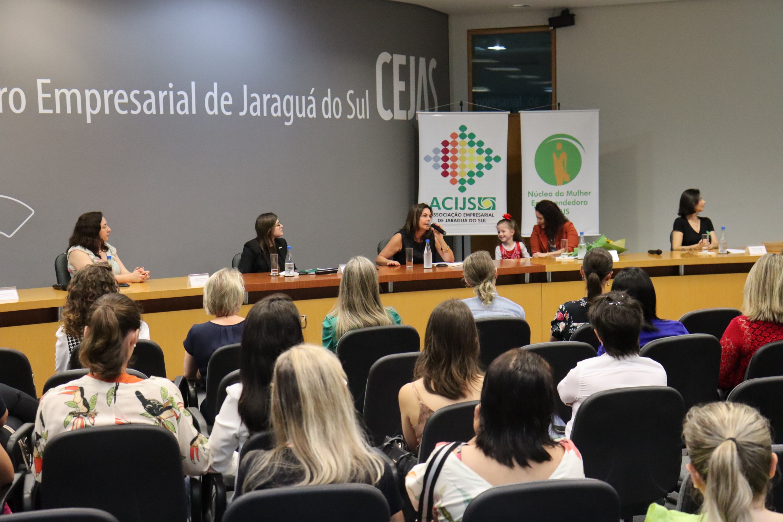 Mulheres na Indústria” debate o papel feminino nas empresas e no  associativismo