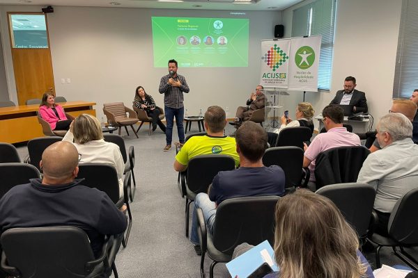Seminário indica caminhos para buscar maior impulso ao turismo de Jaraguá e região