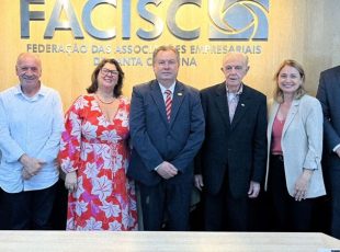 Facisc elege nova diretoria e conselheiro da ACIJS assume vice-presidência regional