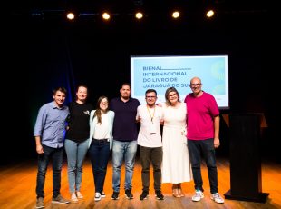 Em clima de “festa literária”, Jaraguá do sul se despede da Bienal Internacional do Livro