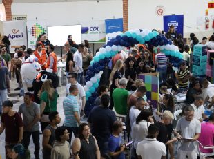 Evento mobiliza comunidade e amplia oportunidades de emprego em Jaraguá do Sul