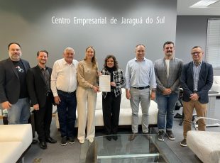 Vice-governadora recebe pleitos de Jaraguá do Sul na saúde, infraestrutura e segurança pública