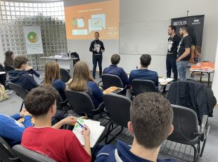 Programa estimula estudantes do ensino médio ao empreendedorismo
