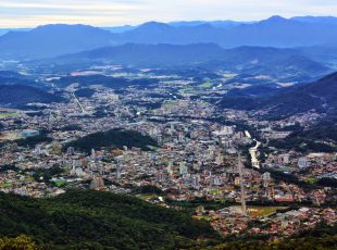 ELEIÇÕES 2024 – Entidades concluem encontros com candidatos e reforçam compromissos com Jaraguá
