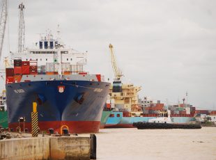 Núcleo de Negócios Internacionais debate desafios e oportunidades no mercado externo