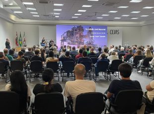 Gabe Gabrielle deixa mensagens inspiradoras sobre ciência e tecnologia em palestras em Jaraguá