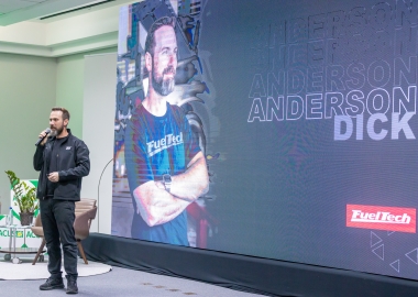 Persistência, teimosia e paixão: lições de Anderson Dick ao Núcleo de Automecânicas da ACIJS