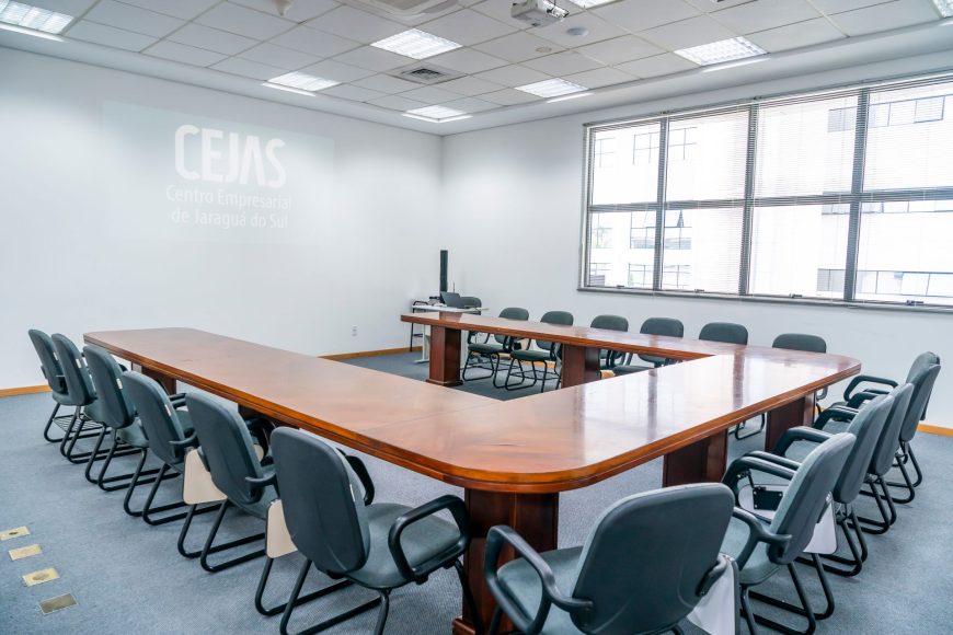 Locação de salas e equipamentos multimídia