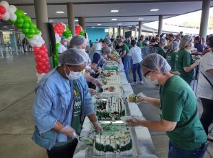 Bolo de 300 quilos é destaque nos 149 anos de Jaraguá do Sul