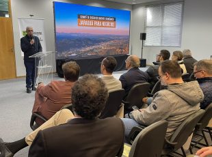 Jaraguá do Sul busca estreitar relações de negócios com empresas da Espanha