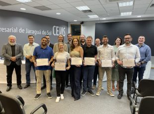 Noite de reconhecimento aos Núcleos Empresariais da ACIJS