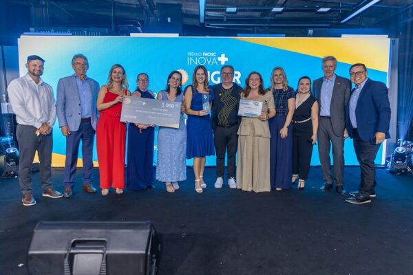 ACIJS é campeã do Prêmio InovA+ como destaque do associativismo empresarial de SC